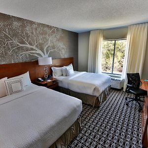 Queen Room Hearing Accesible